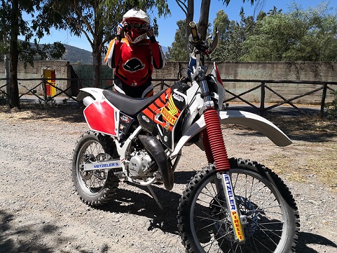 Jacopo e la moto da Enduro